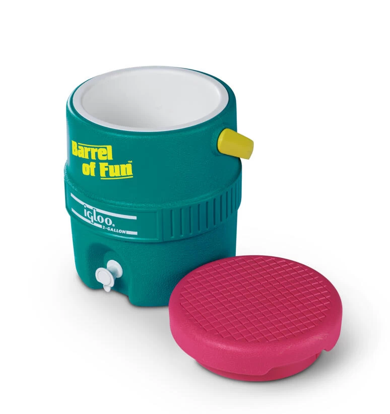 IGLOO Retro Barrel Of Fun 2 Gallon - Image 3