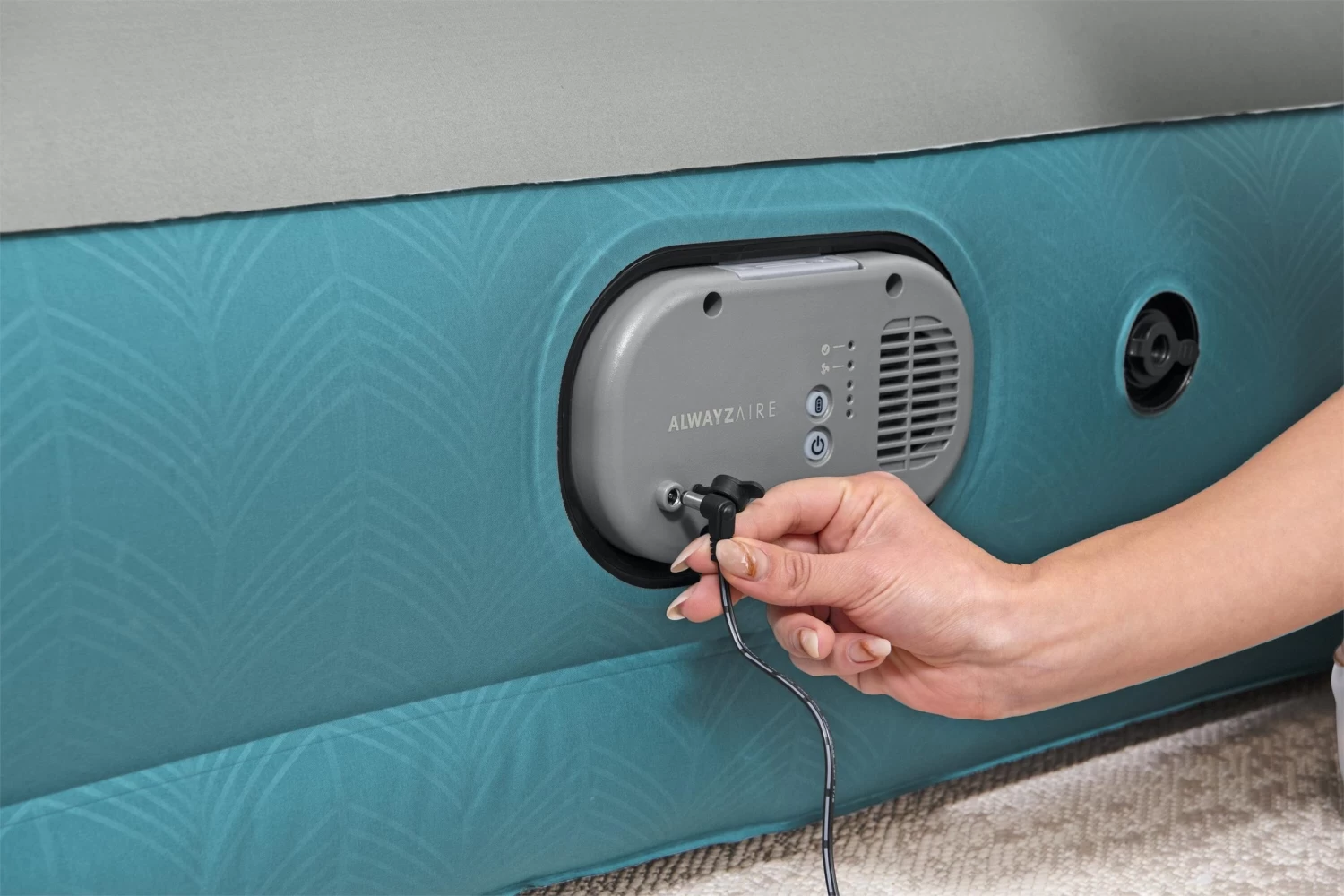 Bestway CAMPING MATTRESS WITH BUILT-IN ELECTRIC PUMP - 2 PERSON - Image 10