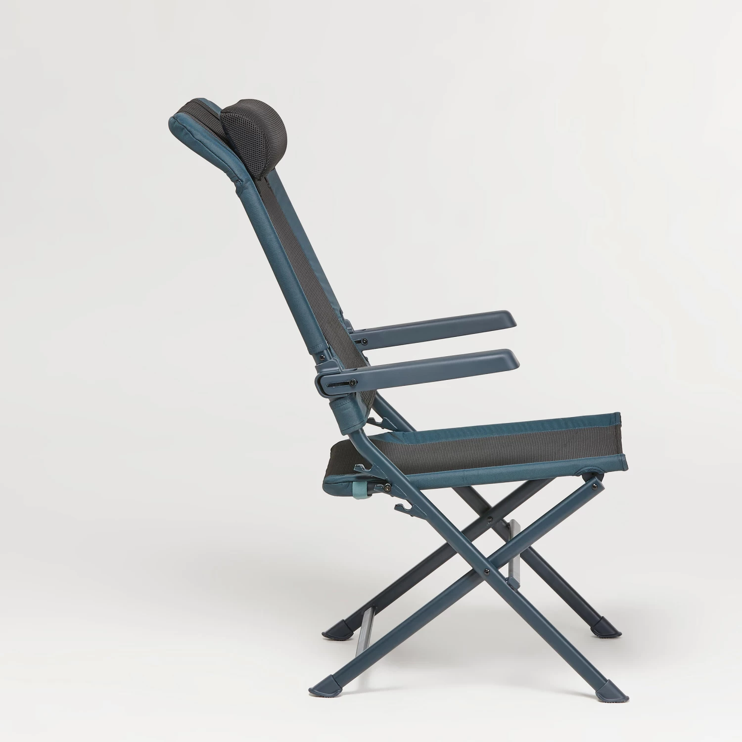 Quechua Multi-position Comfortable Camping Armchair - Image 5